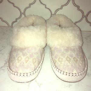 Like-new UGG lilac and cream house slippers